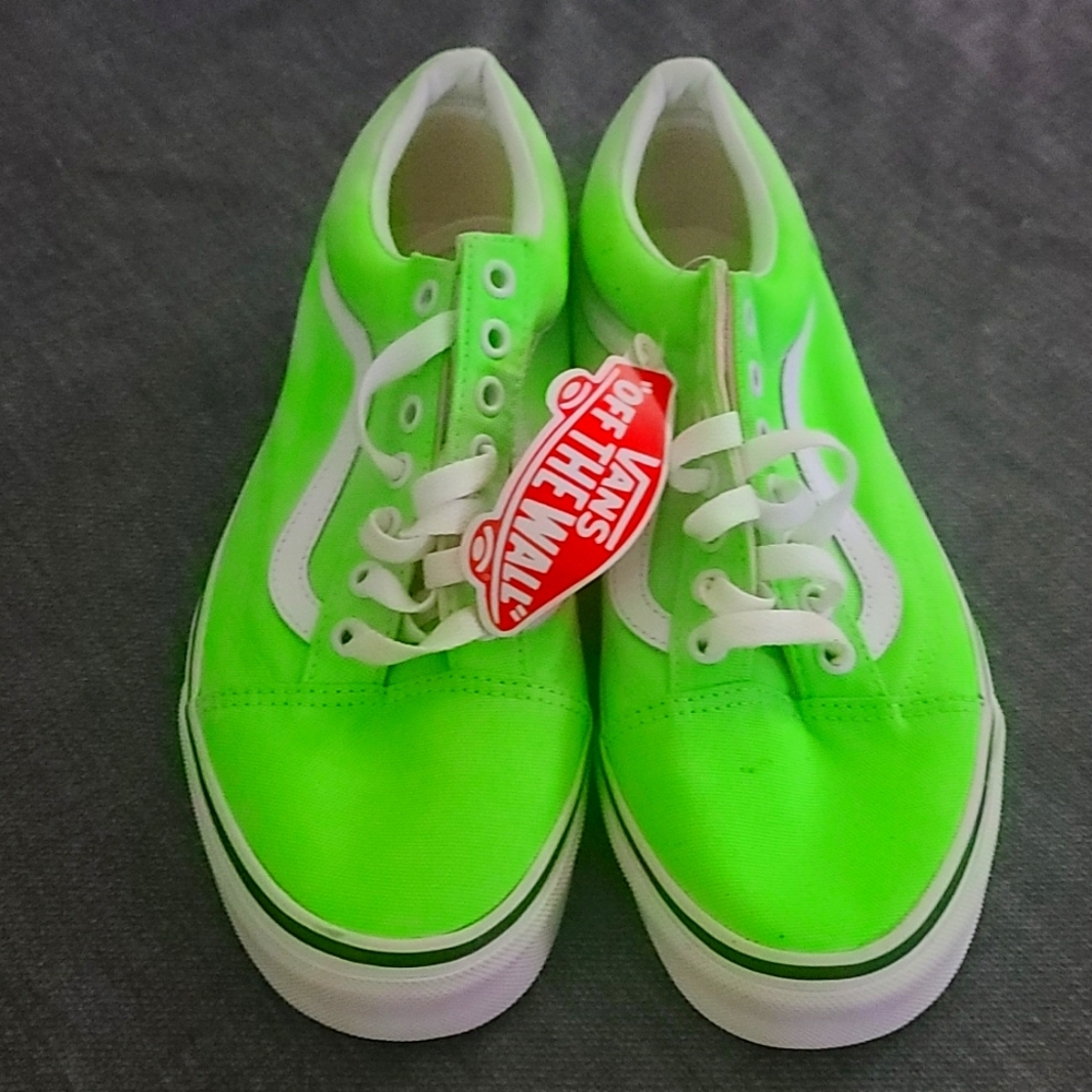 Nwt Vans 8 Mens/9.5 WomenGreen Off The Wall Shoes